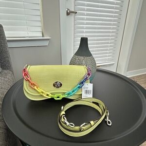 COACH Wavy Dinky Bag (Pale Lime)